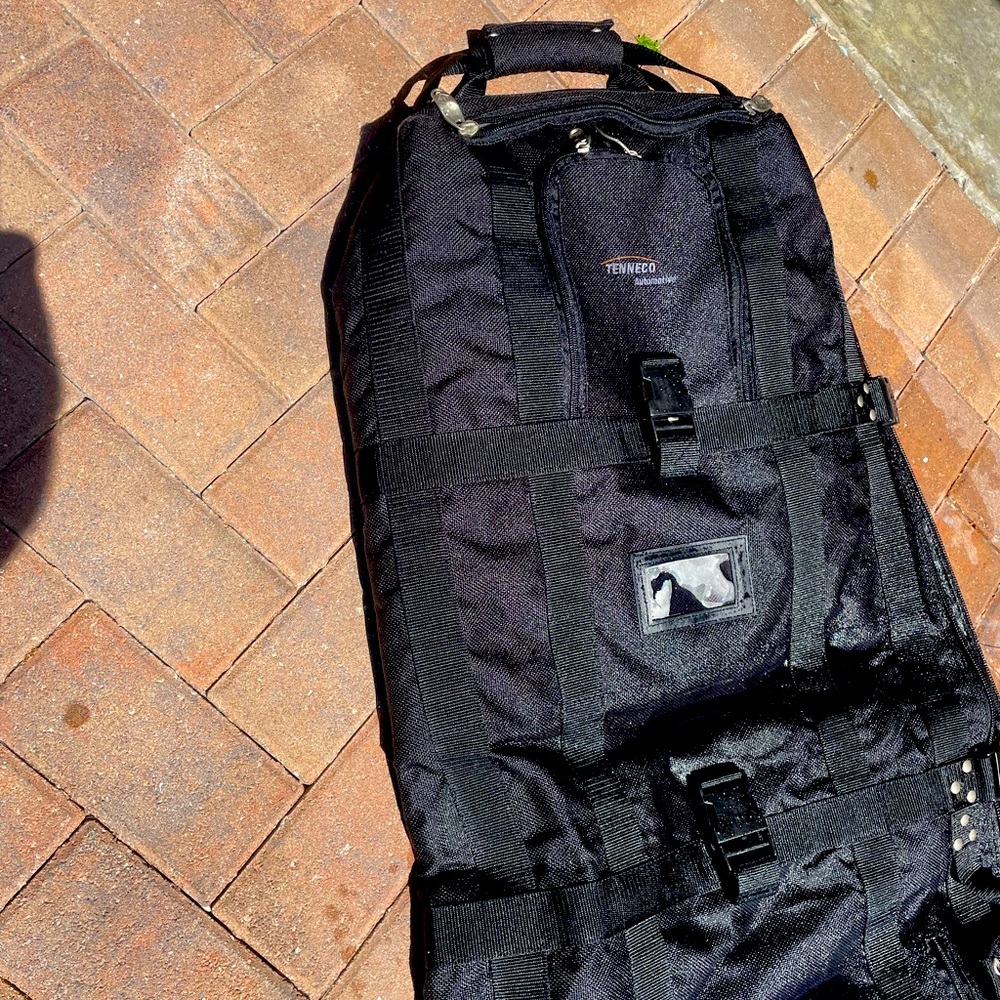 Golf Travel Bag Padded 
With wheels